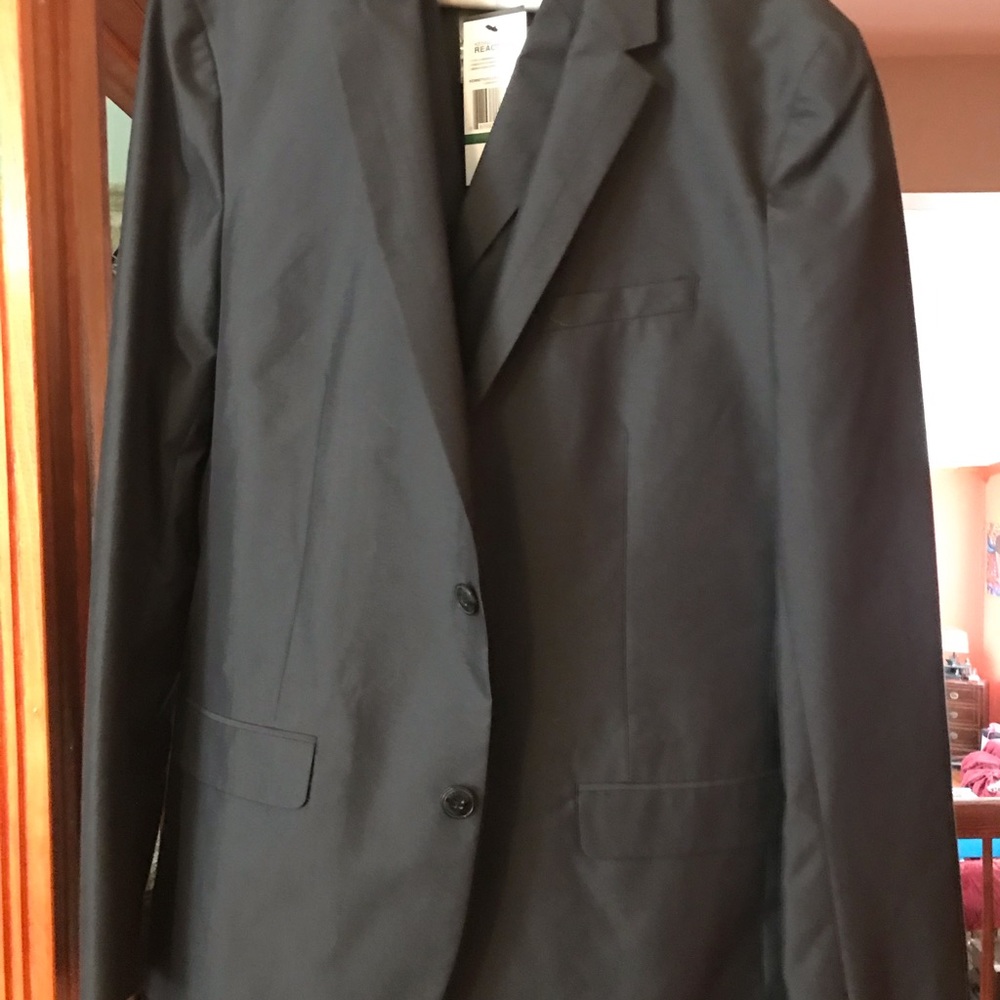 Kenneth Cole Blazer and vest. Large. Runs small.